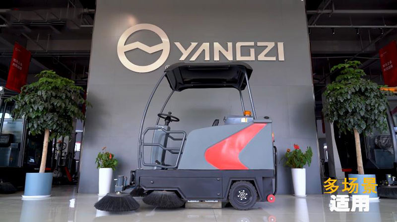 工業(yè)掃地機(jī)選購(gòu)指南，從3個(gè)方向解析最靠譜的電動(dòng)掃地車