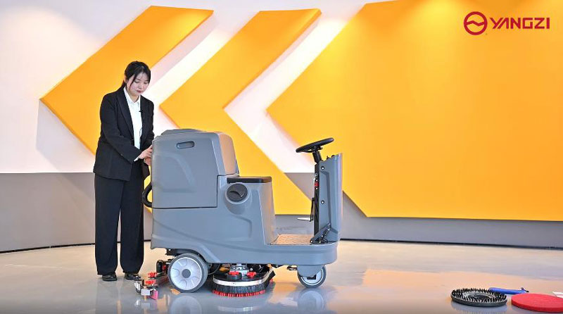 我們?cè)谶x購(gòu)洗地機(jī)過(guò)程中有哪些誤區(qū)