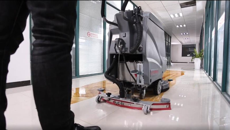 工業(yè)拖地機(jī)的優(yōu)勢性