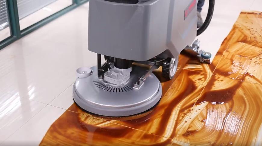 商用洗地機(jī)用機(jī)6要點