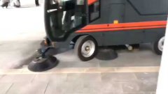 響應(yīng)國家節(jié)能環(huán)保的號(hào)召，揚(yáng)子推出工業(yè)掃地機(jī)